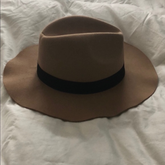 Juno Wide Brim Banded Felt Hat - Picture 3 of 3